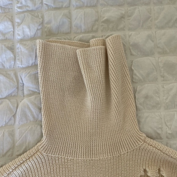 Lovers + Friends turtleneck distressed sweater dress - Picture 5 of 10